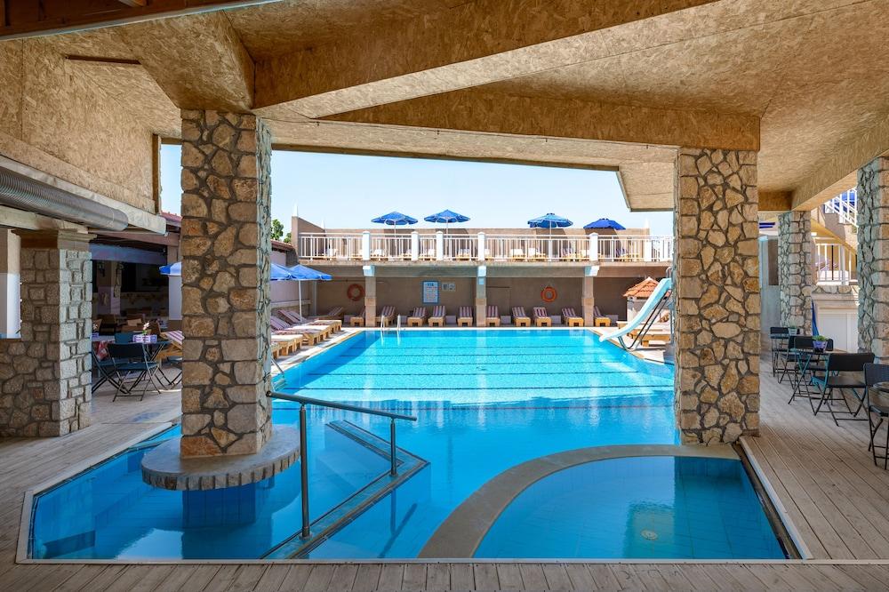 Pastida Marietta Hotel Apartments المظهر الخارجي الصورة
